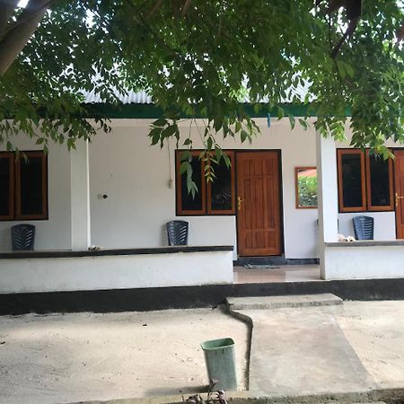 Ova Baluk Bungalow Nembrala Exterior photo